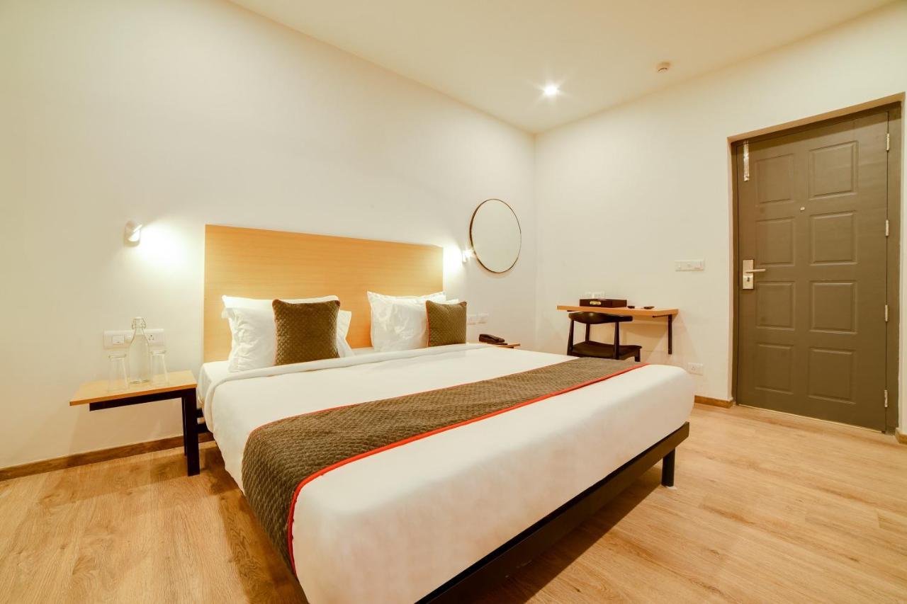 Super Townhouse Hosur Main Road Bommanahalli Near Gopalan Innovation Mall Bangalore Bagian luar foto